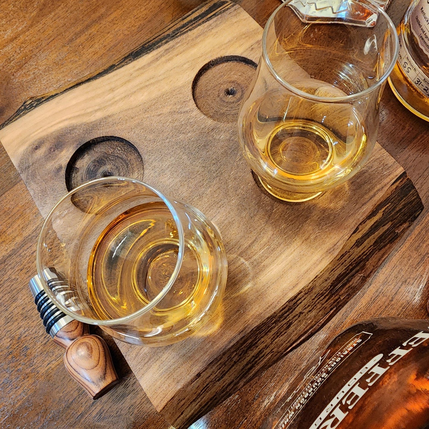 Whiskey Flight - Live Edge Walnut - Hardwood - Home Entertainment - Bourbon Flight - Handmade - Wood - Decorative - Bar Accessory